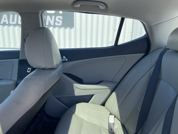 2012-kia-optima-ex-sedan-image-24