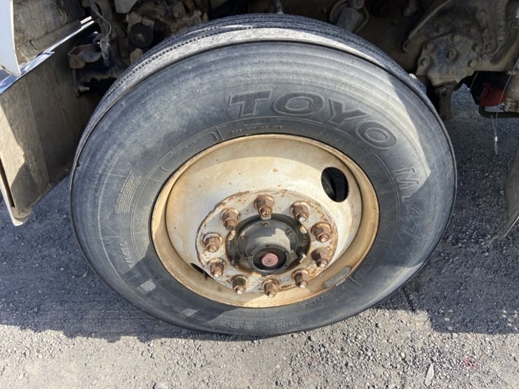 1994-ford-l8000-image-30