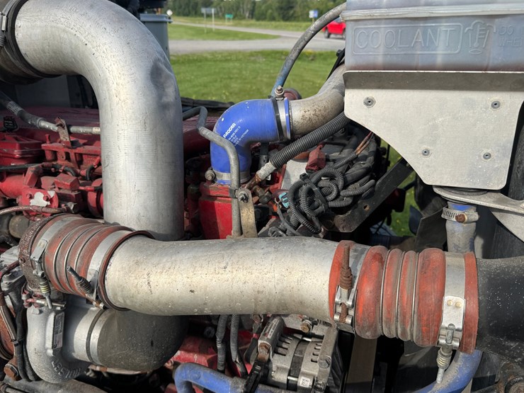 2015-peterbilt-389-image-79