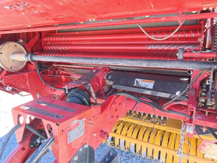 2011-new-holland-br7090-image-20