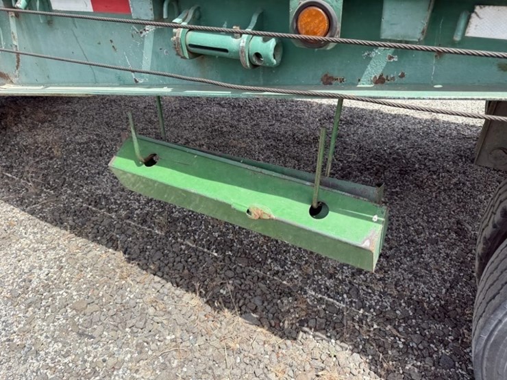 t/a-flatbed-pup-trailer-image-15