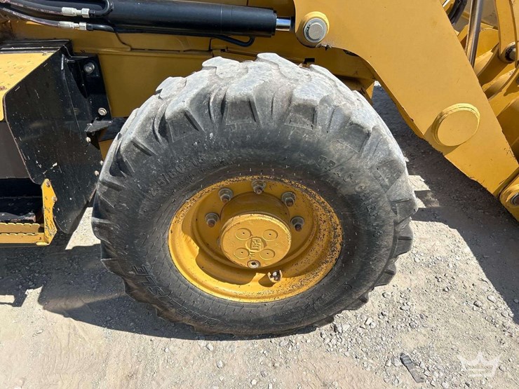 2014-caterpillar-430f-image-36