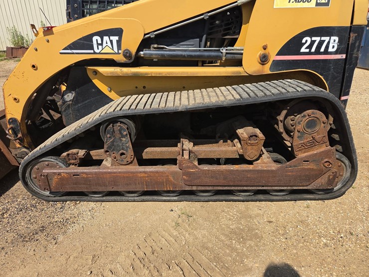 caterpillar-277b-image-34