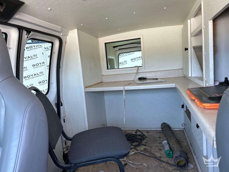 2009-ford-e150-image-19