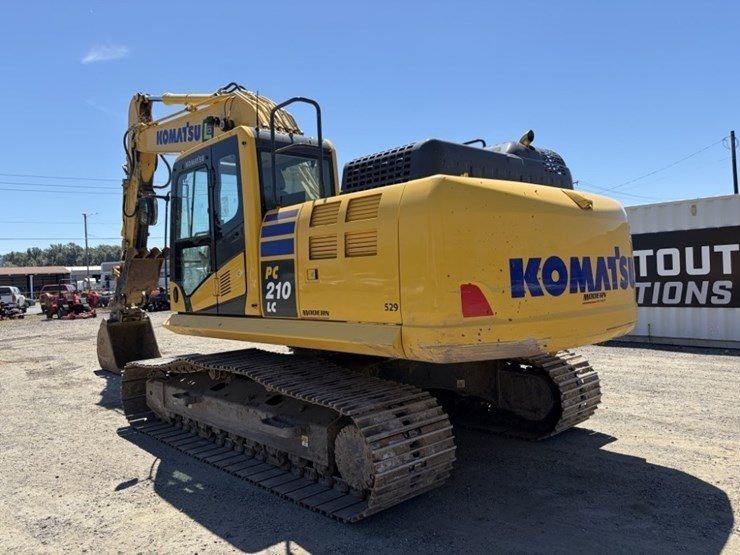 2023-komatsu-pc210-lc-11-image-6