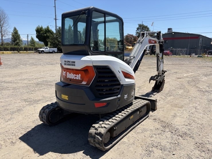 2023-bobcat-e35-image-4