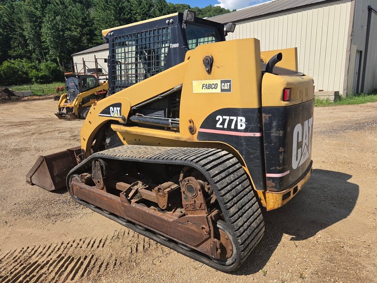 caterpillar-277b-image-3