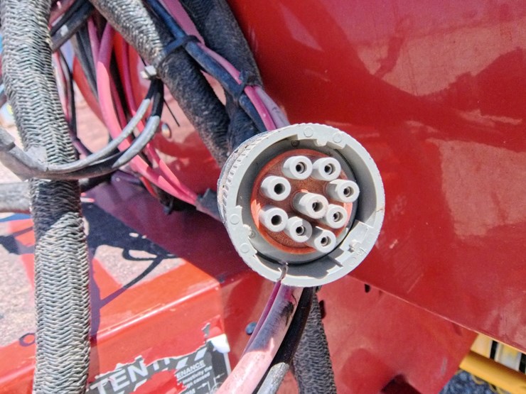 2011-new-holland-br7090-image-12