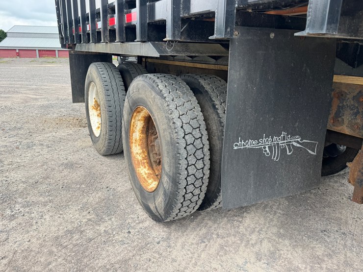 kenworth-w900l-image-10