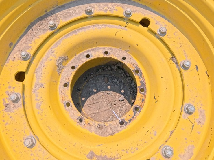 deere-tires-image-3