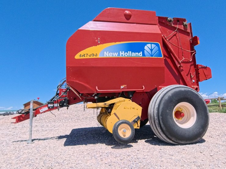 2011-new-holland-br7090-image-84