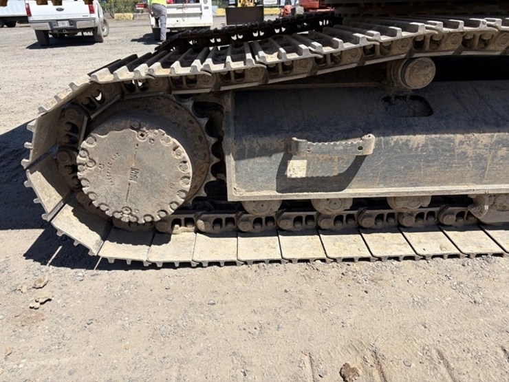 2023-komatsu-pc170lc-11-image-26