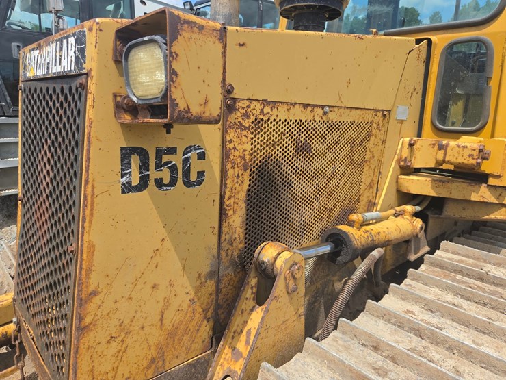 caterpillar-d5c-image-16