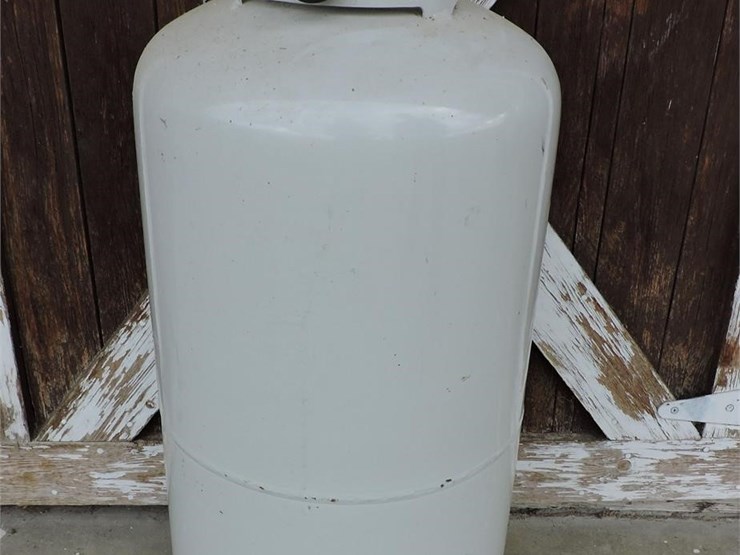 28-lb.-propane-tank-image-2