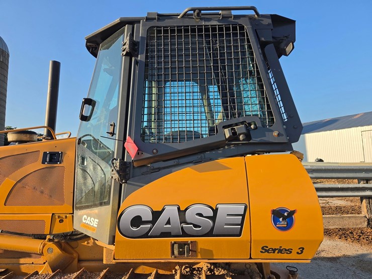 case-850l-lt-image-18