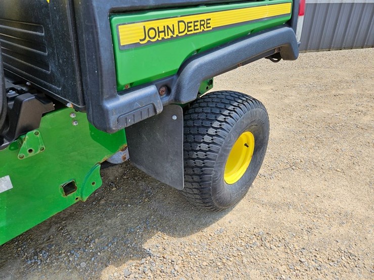 john-deere-gator-image-13