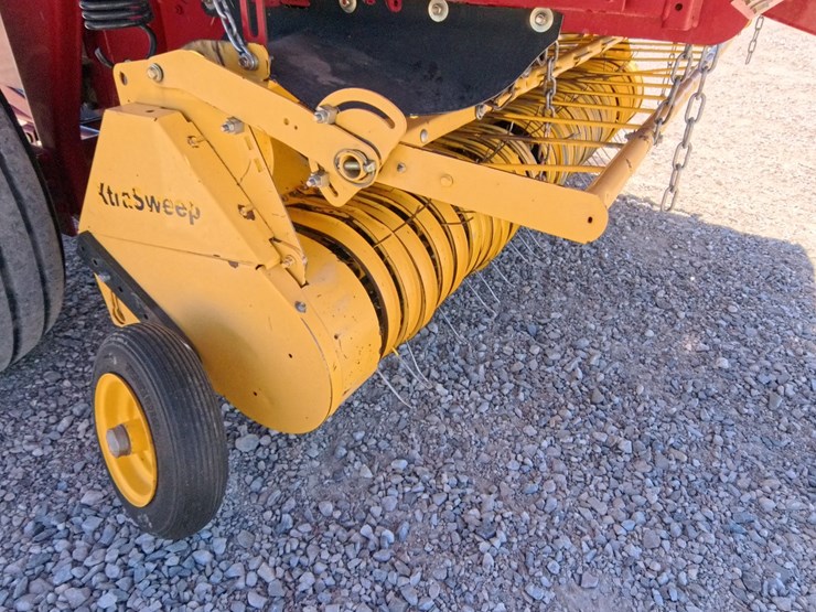 2011-new-holland-br7090-image-76