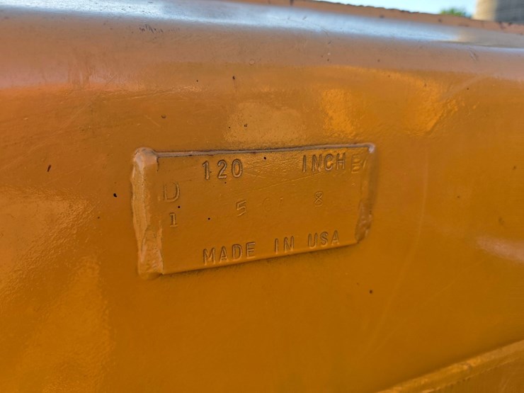 case-850l-lt-image-12