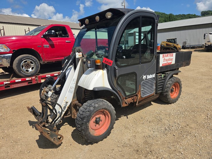 bobcat-toolcat-5600-image-1