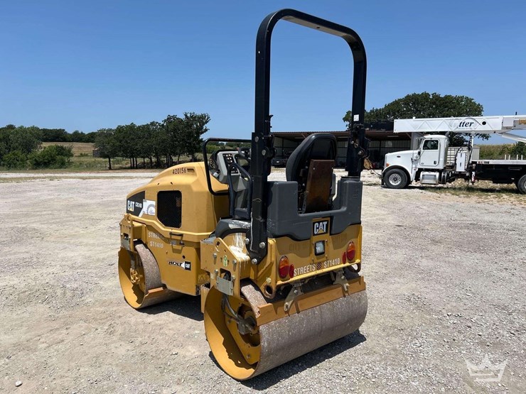 2014-caterpillar-cb24-image-2