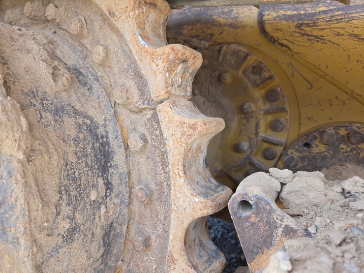 caterpillar-d6-image-61