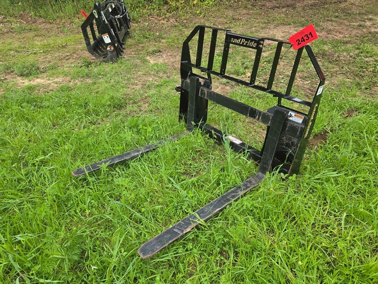 #2431-•-approx.-42"-land-pride-pallet-forks-image-1