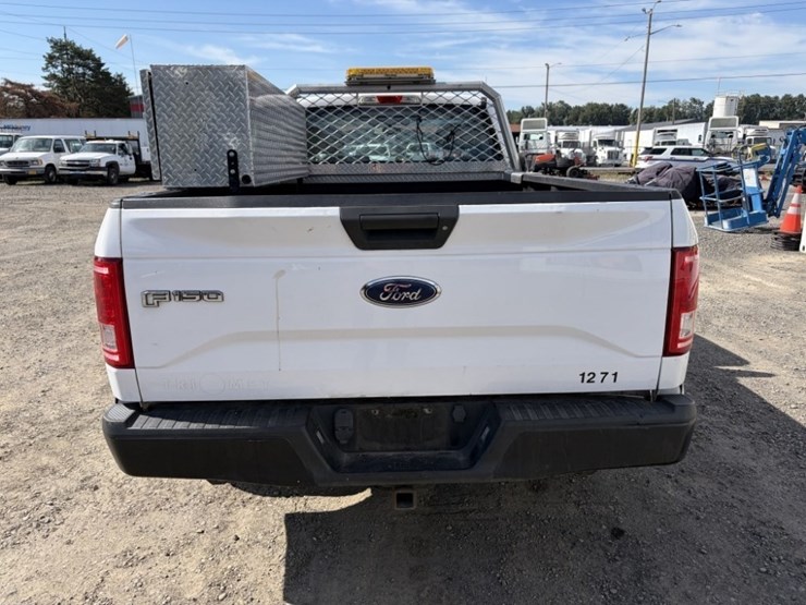2017-ford-f150-xl-image-5