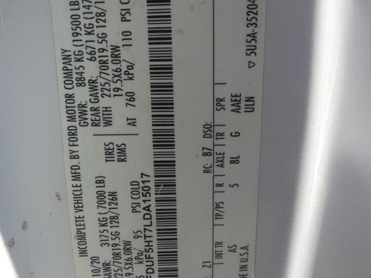 2020-ford-f550-image-14
