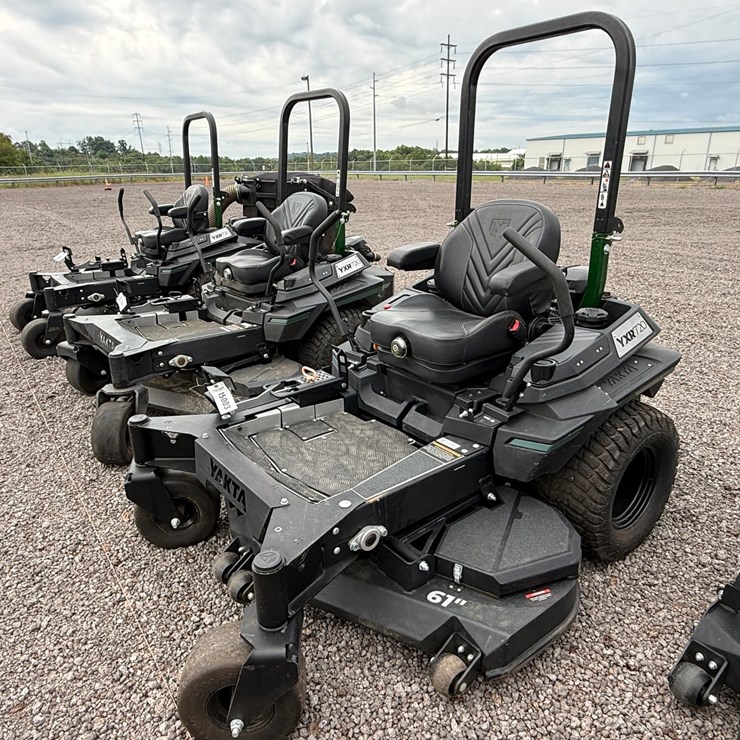 #69 • YAKTA YXR720 ZERO TURN MOWER