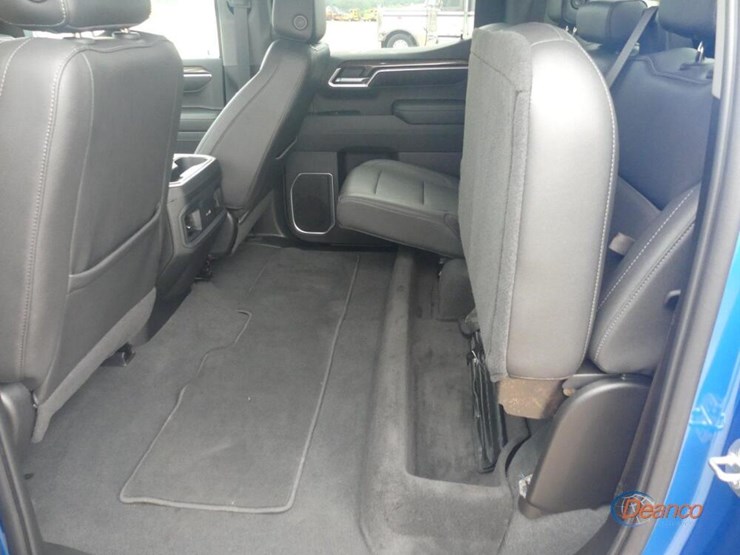 2022-chevrolet-silverado-1500-z71-image-7