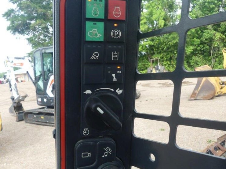 2024-bobcat-t66-image-12