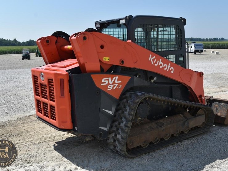2021-kubota-svl97-2-image-12
