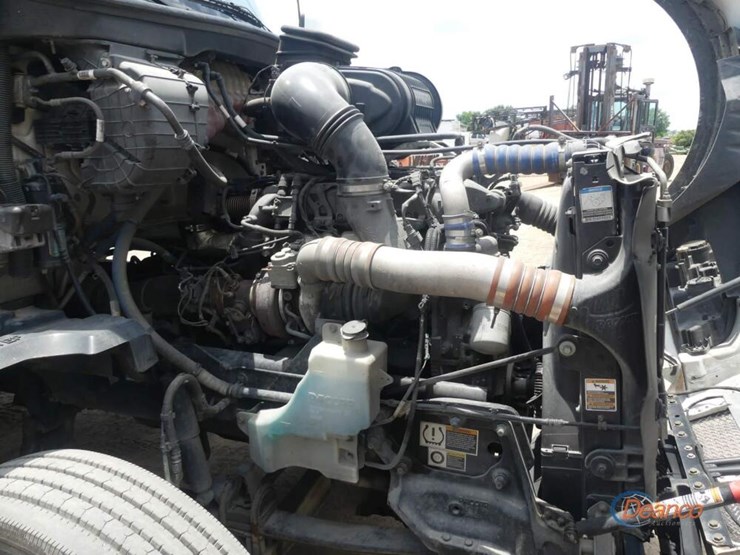 2022-kenworth-t680-image-11