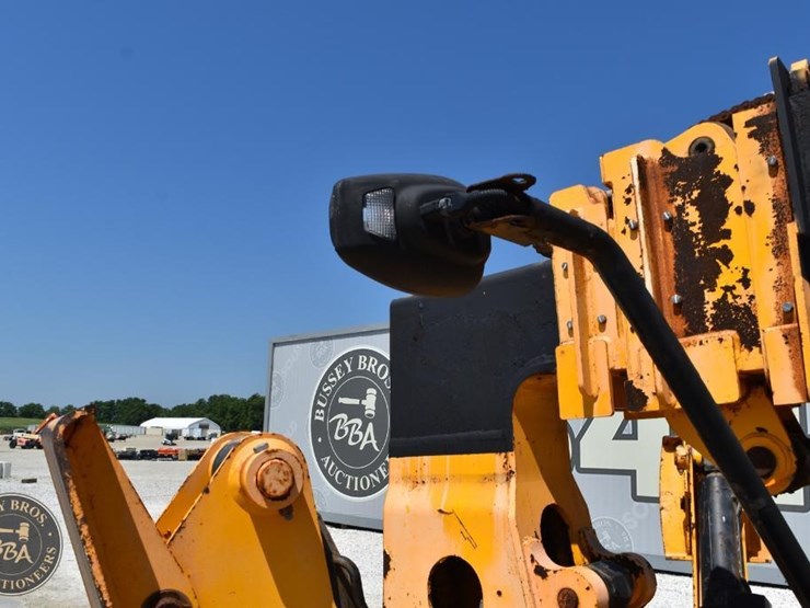 2018-jcb-512-56-image-21