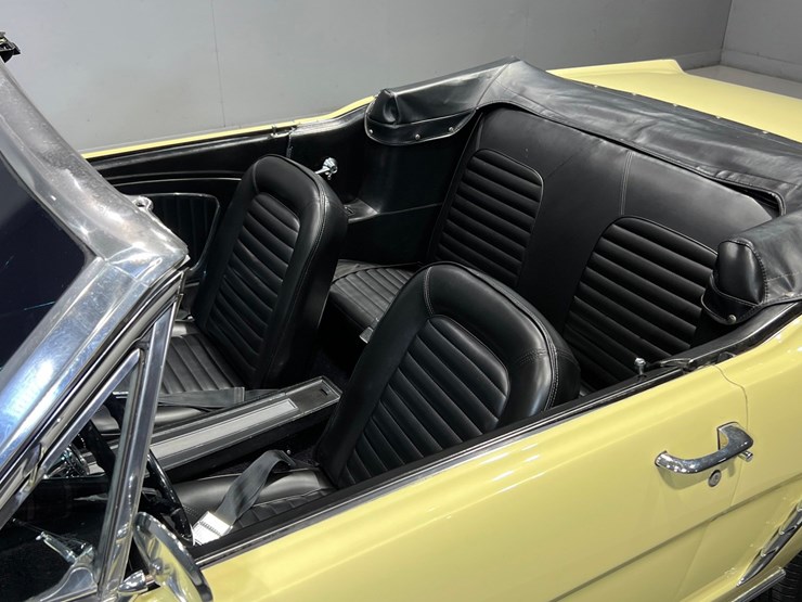 #1512-•-1965-ford-mustang-convertible-image-24