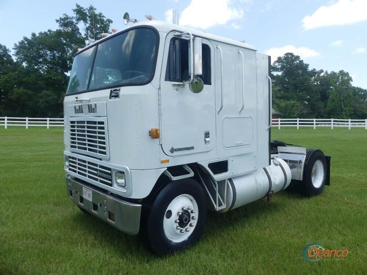 1993-international-9600-image-18