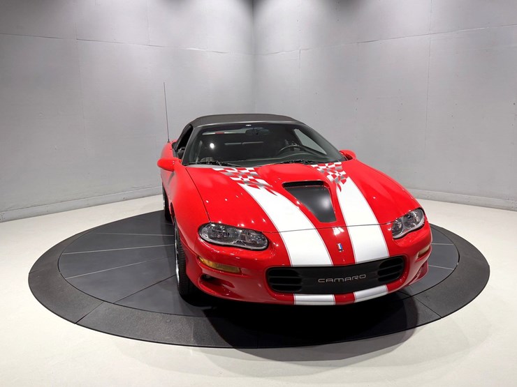 #1517-•-2002-chevrolet-camaro-ss-image-14
