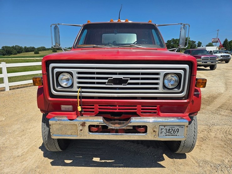 gmc-sierra-6500-image-10