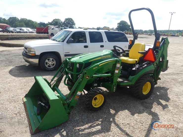 john-deere-1025r-image-17