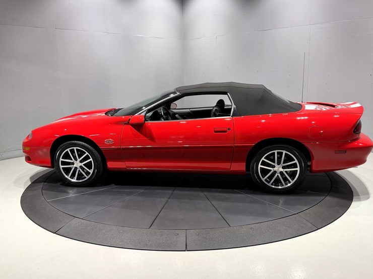 #1517-•-2002-chevrolet-camaro-ss-image-3