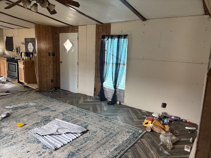 #303-•-mobile-home-image-23