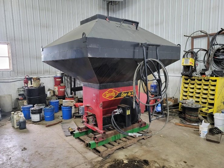gandy-6290-68-orbital-air-seeder-image-4