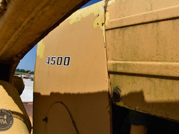 1970-ford-4500-image-56