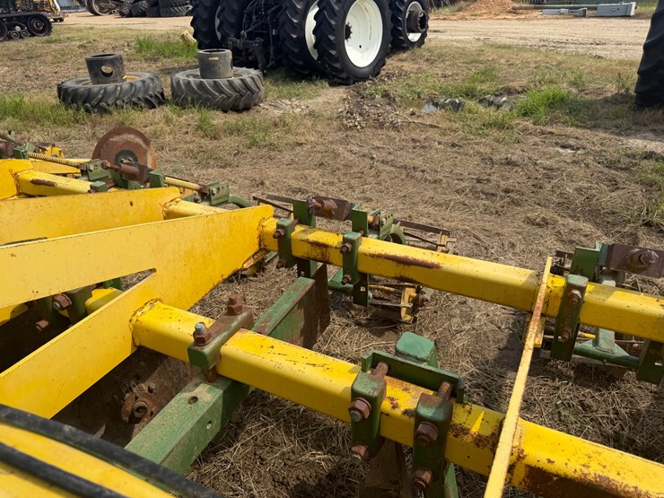 #51910-•-roll-a-cone-12-row-38"-spacing-hipper-10-3218-inv#51910-image-57