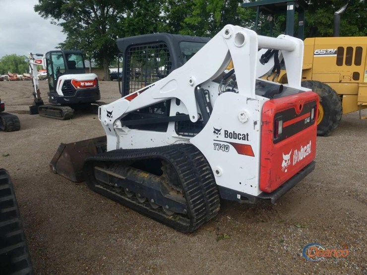 2021-bobcat-t740-image-3