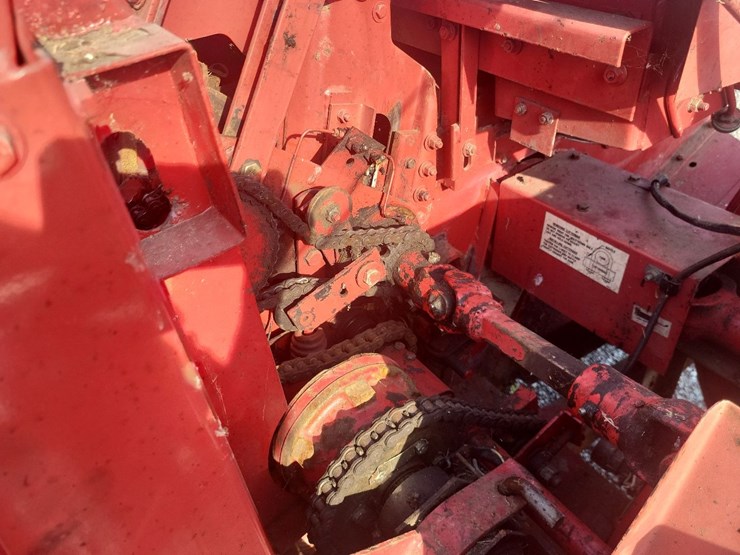 gehl-1065-tandem-axle-forage-chopper-w/2-heads---nice-image-39