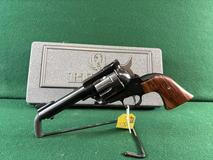 ruger-new-mdl.-blackhawk-45colt-revolver-image-8