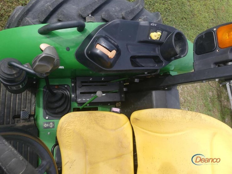 2021-john-deere-5075e-image-12