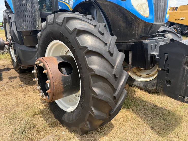 2015-new-holland-t8.350-image-79