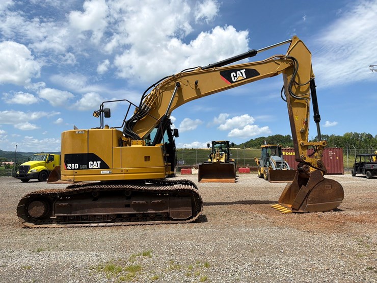 #4034-•-caterpillar-328d-lcr-excavator-image-6